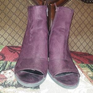 Peep toe/heel Brash heels